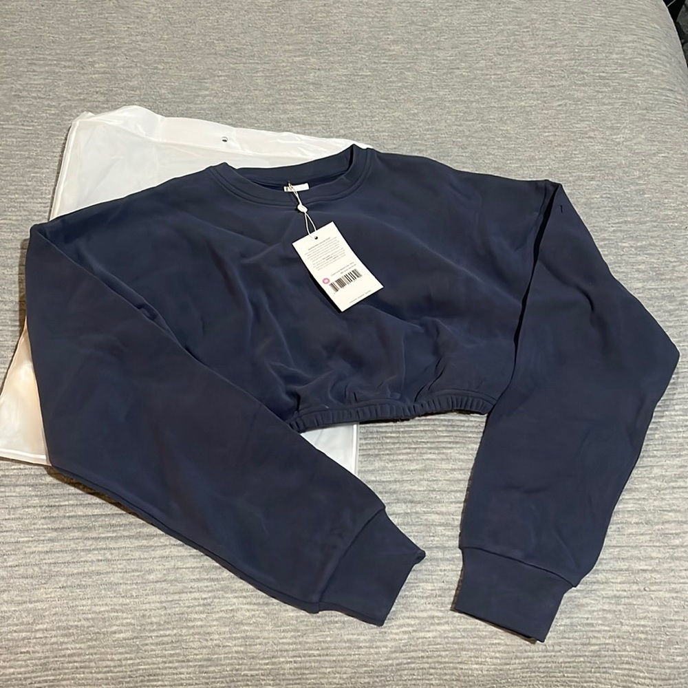 Buffbunny cloud Navy long sleeve crop